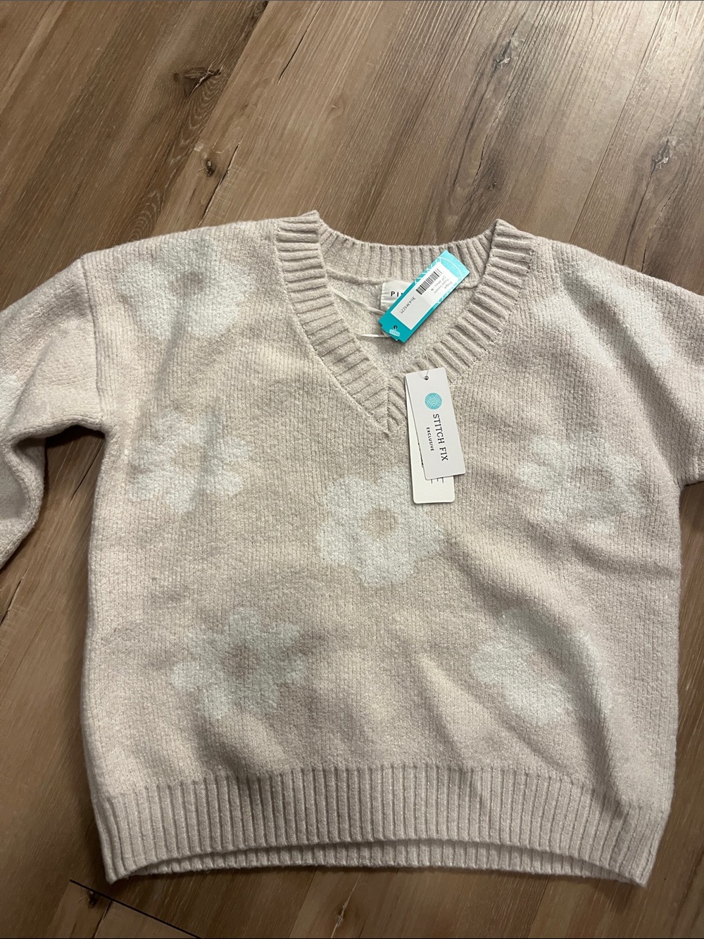 Stitch Fix Cream Floral V-Neck Sweater